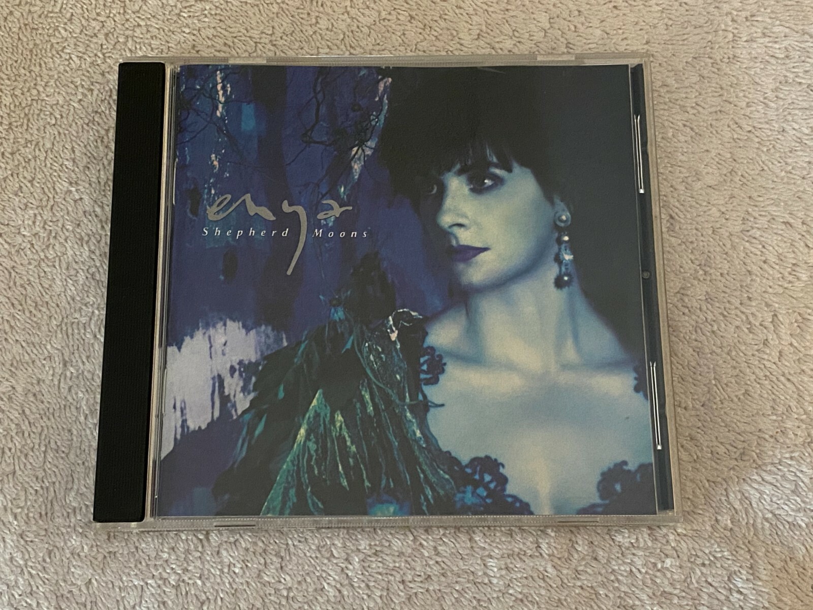 CD - ENYA - Shepherd Moons - Clean Used - Guaranteed