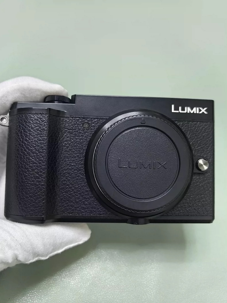 Panasonic Lumix DC-GX9 20.3MP Mirrorless Camera (Body Only) Black