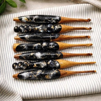 Black Pearl Galaxy Crochet Hook Set 7  Handmade Wood Resin Crochet knitting tool