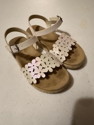 Cat & Jack Size 10 Girls Flower Sandals Flip Flops Great Condition