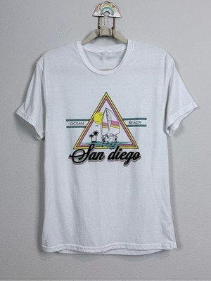 Vintage White San Diego Graphic Tee with Multicolor Sailboat Design S