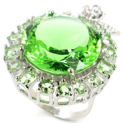 PRECIOSO ANILLO DE REALEZA DE PLATA DE LEY CON VERDE ESMERALDA - Imagen 2 de 3