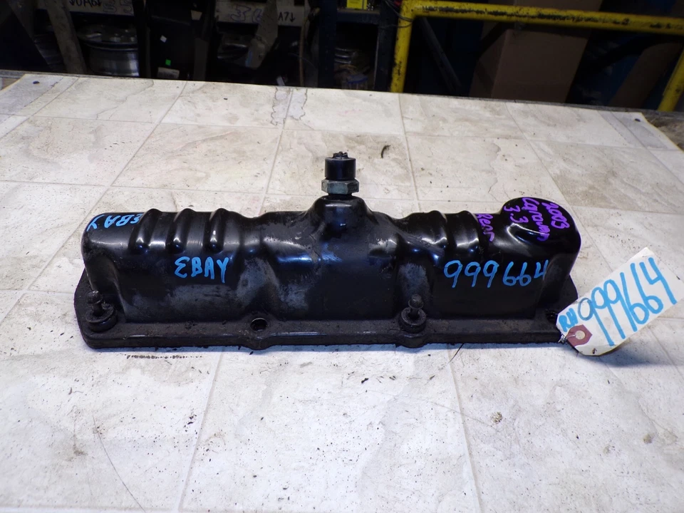 Dodge Caravan Town & Country 2002-2004 3,3 L pasajero derecho cubierta de válvula de acero Foto 3 de 4