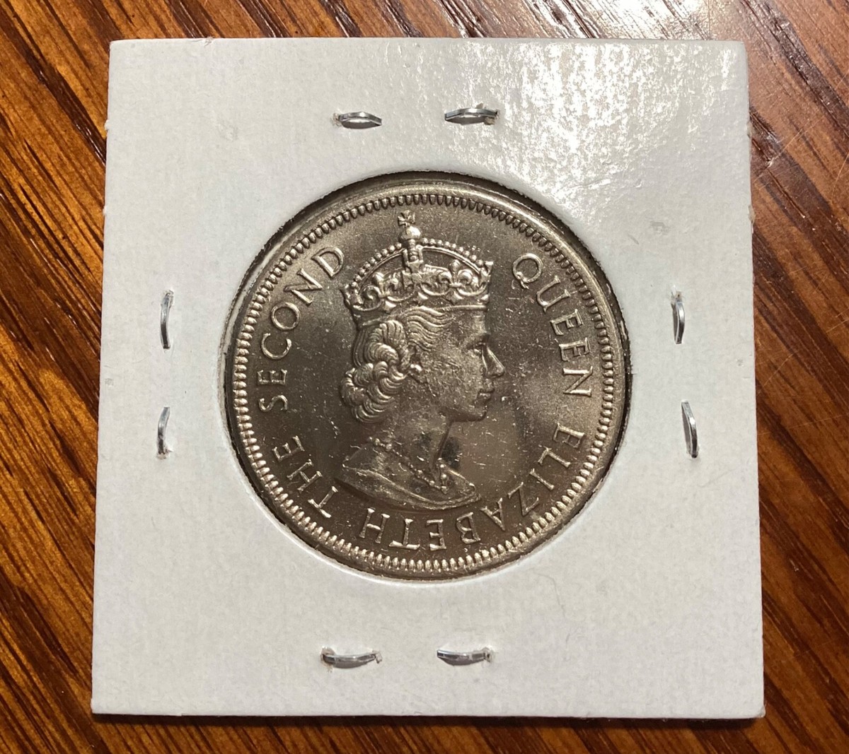 イギリス 2シリング硬貨 & 香港ドル 1974年 s-l1200.jpg