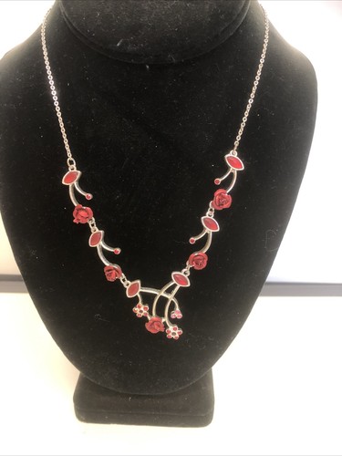 Stunning Ruby Red Rose Necklace