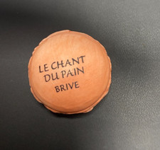 FEVE MACARON ROSE PALE  MAT-LE CHANT DU PAIN BRIVE   (1663)