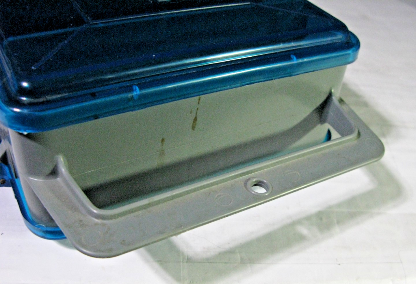 Plano Plastic Tackle Box 3215N, Two Sided,  23 Pockets, Carrying Handle - EUC