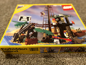 Vintage Lego Pirates Set #6270 Forbidden Island 100% COMPLETE w/ box and instr.
