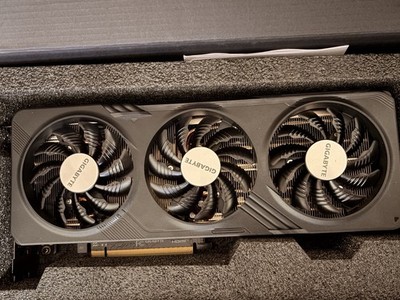 GIGABYTE Radeon RX 7600 XT GAMING OC 16G Graphics Card, 3x WINDFORCE Fans 16GB