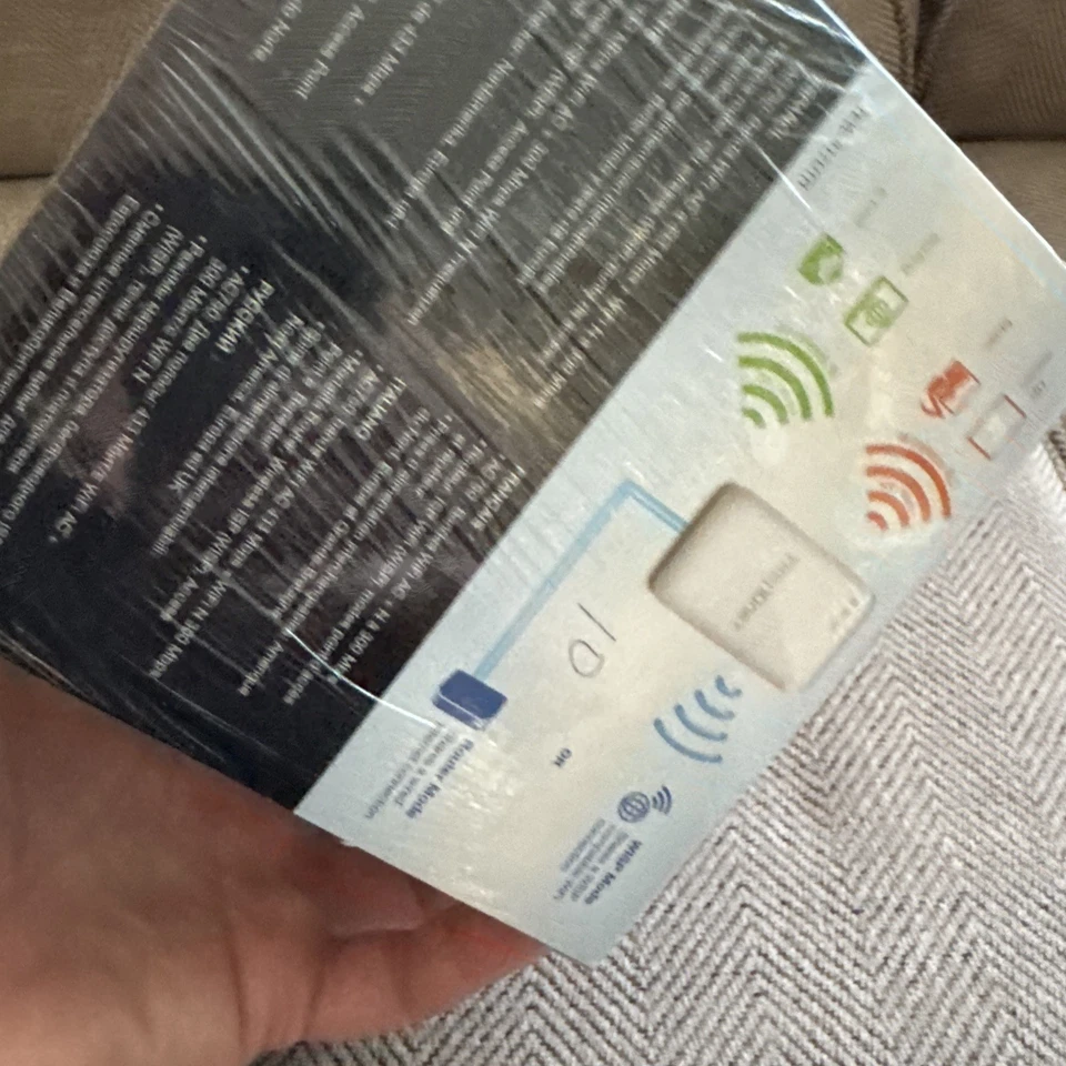 TEW-817DTR TRENDnet AC750 Wireless Travel Router (TEW-817DTR) - Image 3 of 4