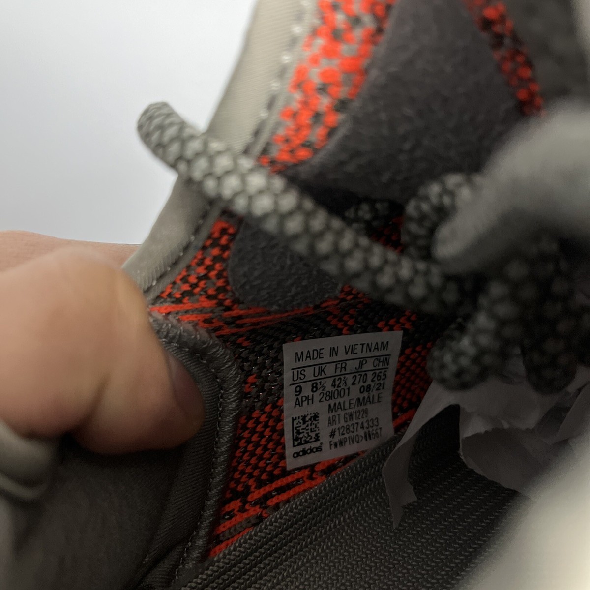 Adidas Yeezy Boost 350 V2 “Beluga Reflective” GW1229 Men's Adidas Yeezy Boost 350 V2 “Beluga Reflective” GW1229 Men's