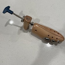 FootFitter Premium Professional 2-Way Deluxe Shoe Stretcher - Men s Medium 9-11