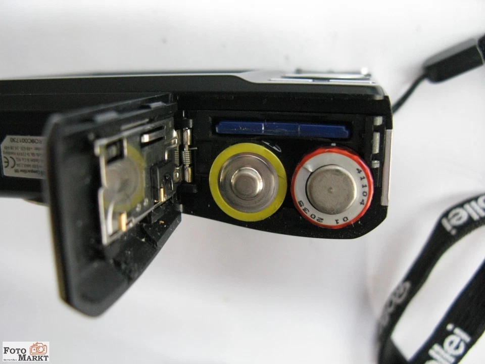 Rollei Digitalkamera Compactline 101 Objektiv 3x Zoom Apogon lens (AA) - Bild 4 von 4