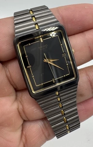 Seiko Men's Watch 7N39-5A29 Quartz Gold Black Stainless Steel Tank 38x26mm