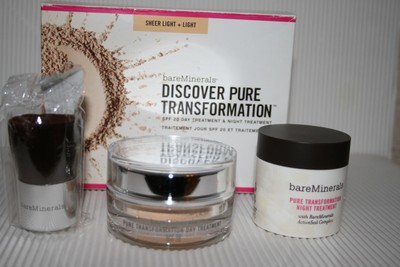 bareMinerals DISCOVER PURE TRANSFORMATION Tag & Nacht Set Sheer light +light RAR