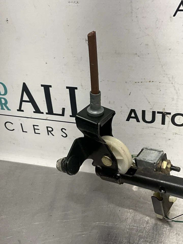 1990-1995 4RUNNER 89-95 TOYOTA PICKUP TRUCK E-BRAKE EMERGENCY HANDLE OEM - Image 2 of 4