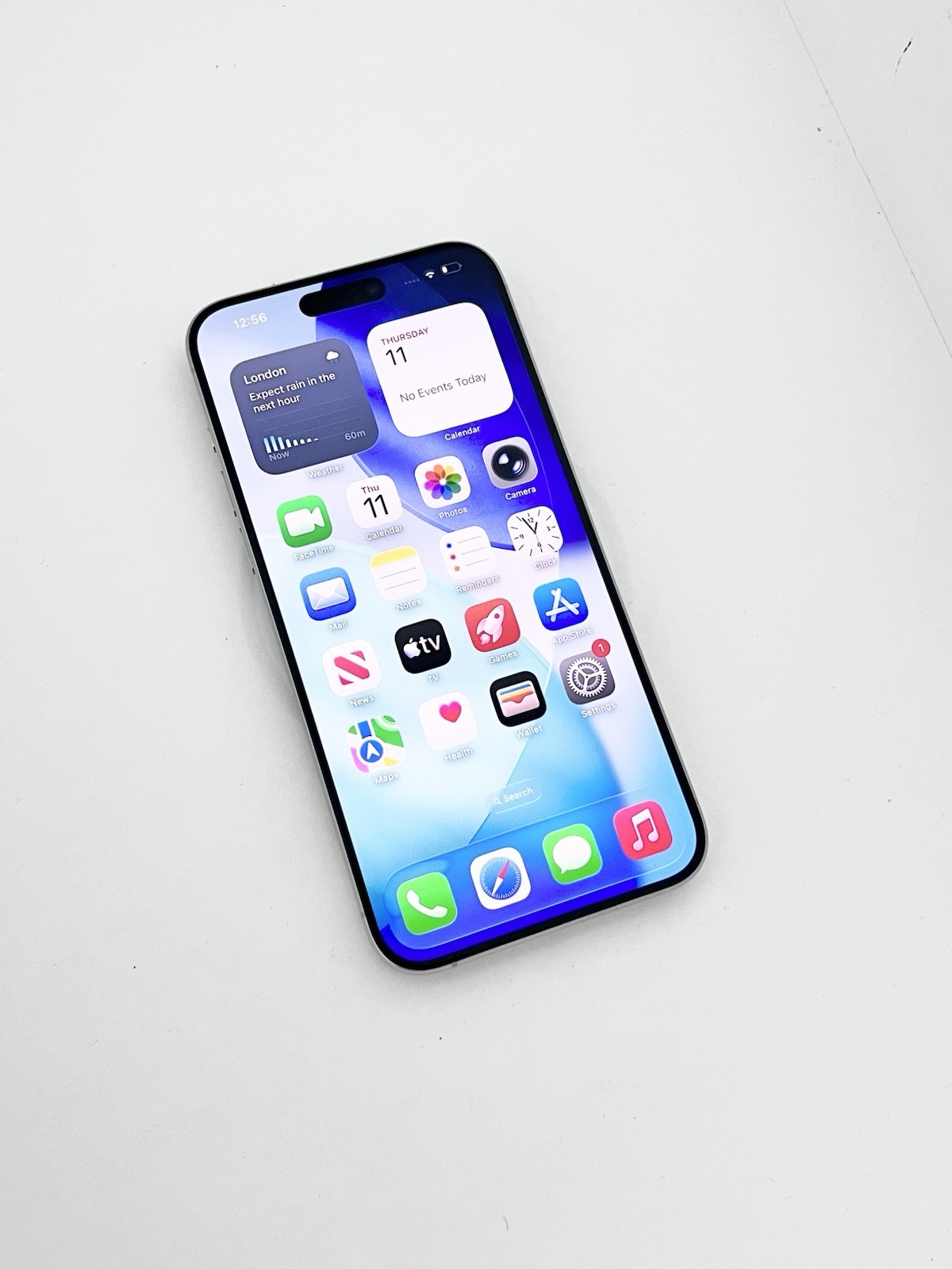 Apple iPhone 15 Pro Max 256GB White Titanium Unlocked Very Good Condition