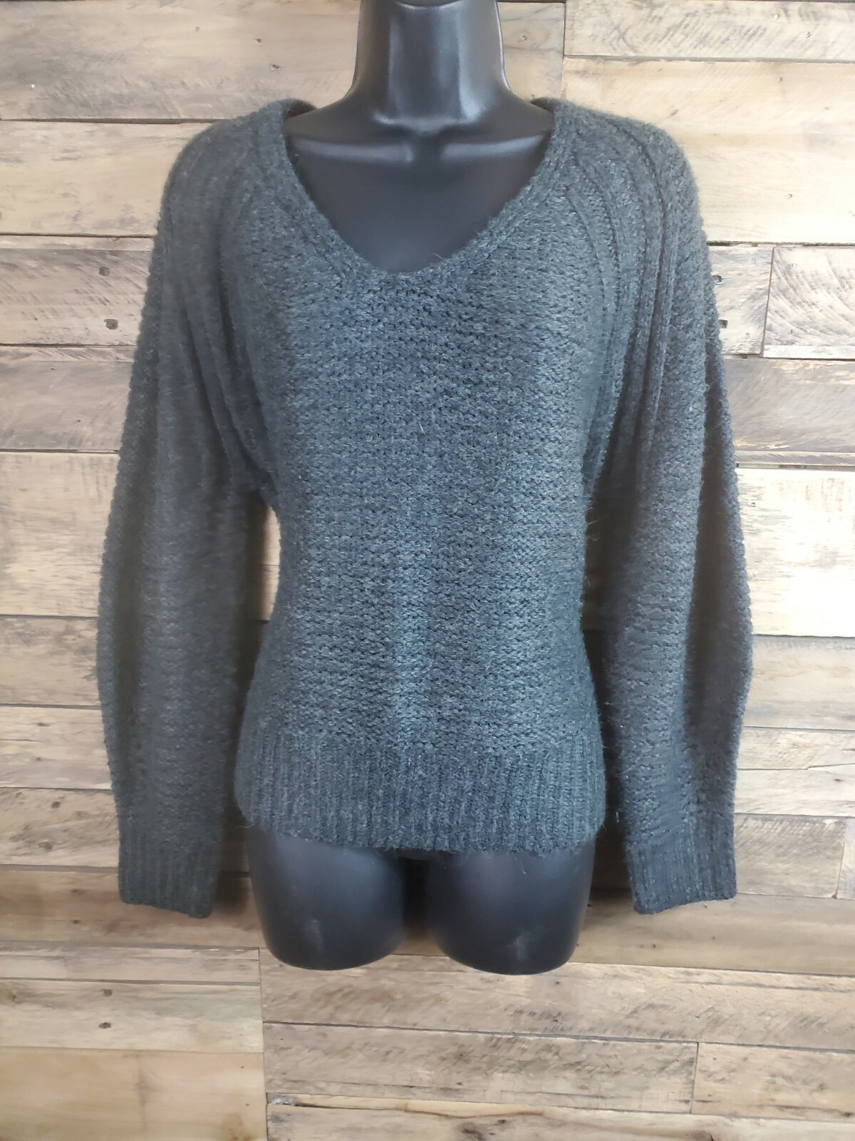 Universal Thread Gray Sweater Medium Chest 42" Le… - image 2