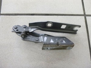 Original VW Golf V 5 Motorhaube Scharnier Haubenscharnier 1K0823301B links