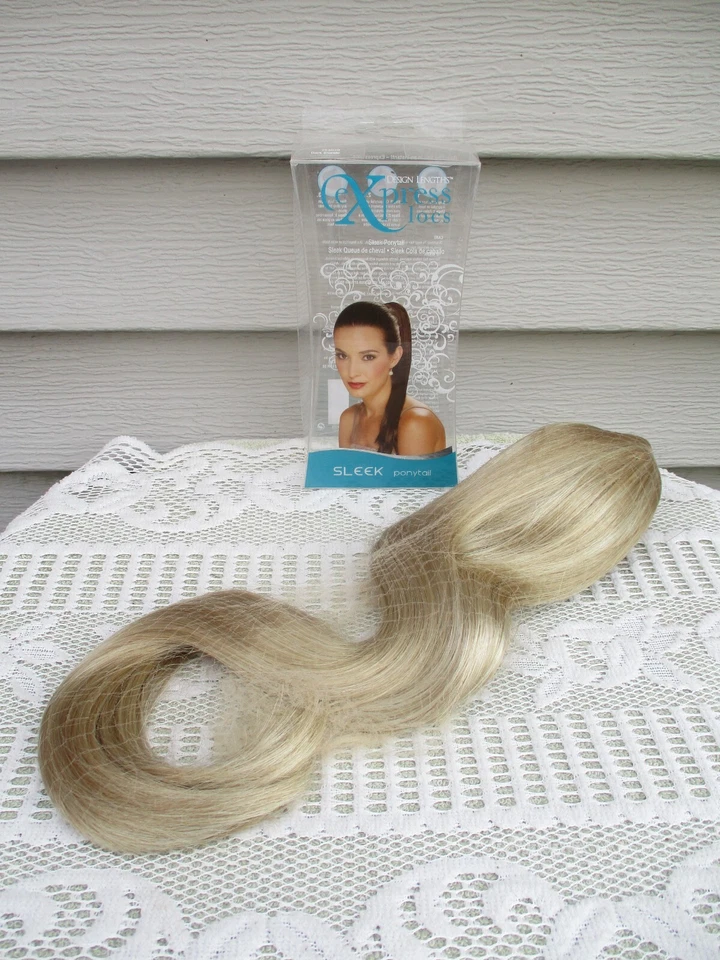 Diseño Longitudes Express Locs ELEGANTE POSTIZO COLA DE CABALLO ¿Color Rubio Oscuro? Foto 2 de 4