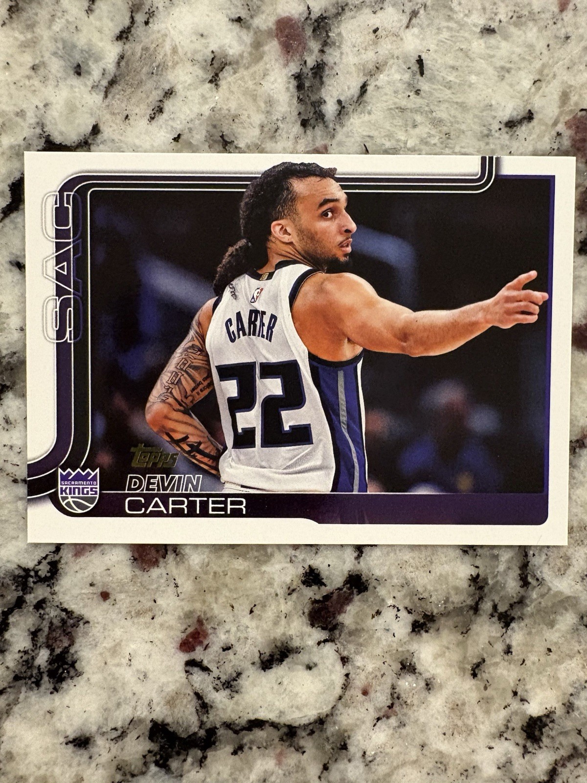 Devin Carter 2025-26 Topps GOLDEN MIRROR VARIATION SP #165 SACRAMENTO KINGS