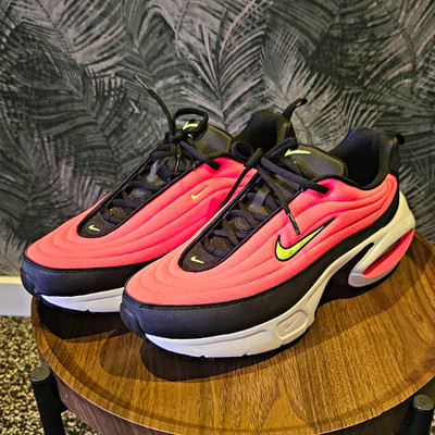 Nike Air Max  Sneaker Rosa/Schwarz/Weiß Low Top EU 45 HF3053-006