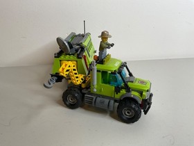LEGO CITY: Volcano Exploration Base (60124) Pre-Buit