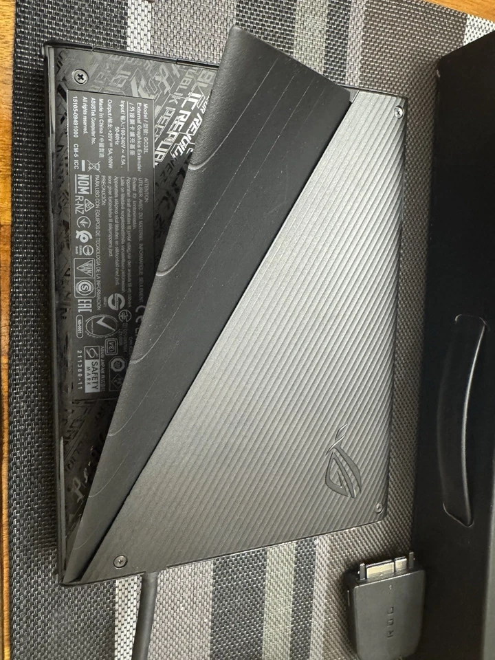 Asus ROG XG Mobile AMD 6850M XT - Image 2 of 4