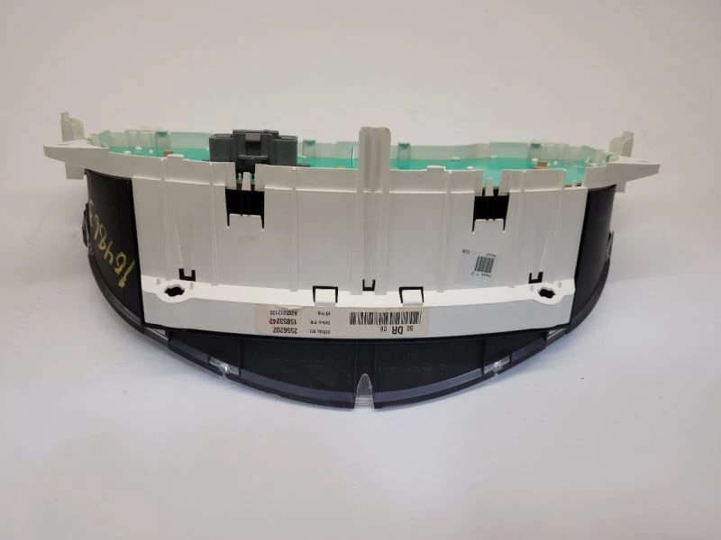 06 2006 PONTIAC TORRENT SPEEDOMETER US - Image 4 of 4