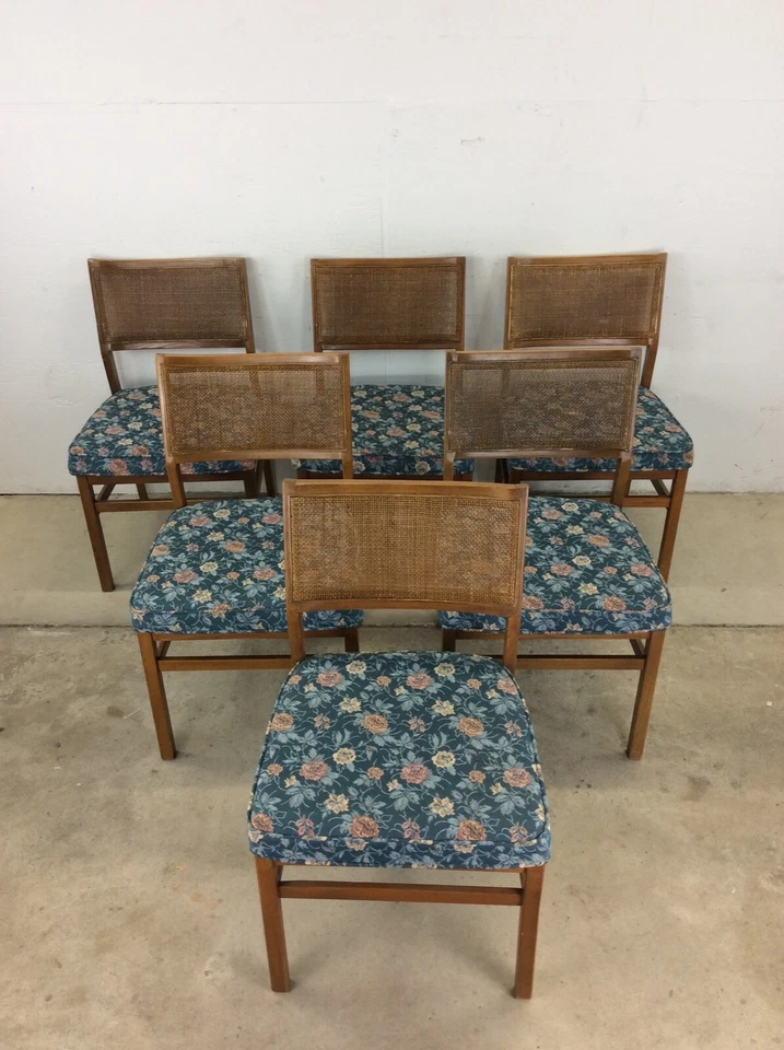 Juego de 6 sillas de comedor modernas de nogal de mediados de siglo con respaldo de caña Foto 3 de 4