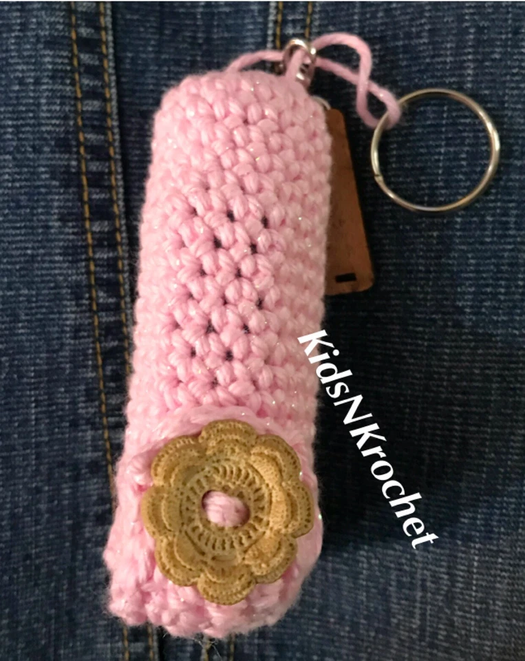 Juego de 2 Llaveros Inhalador Asma Estuche, Rosa y Negro, Detalle Botón Aleatorio Foto 4 de 4