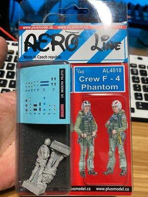 Plus Model #AL4018 1/48 Crew F-4 Phantom (2 figures)