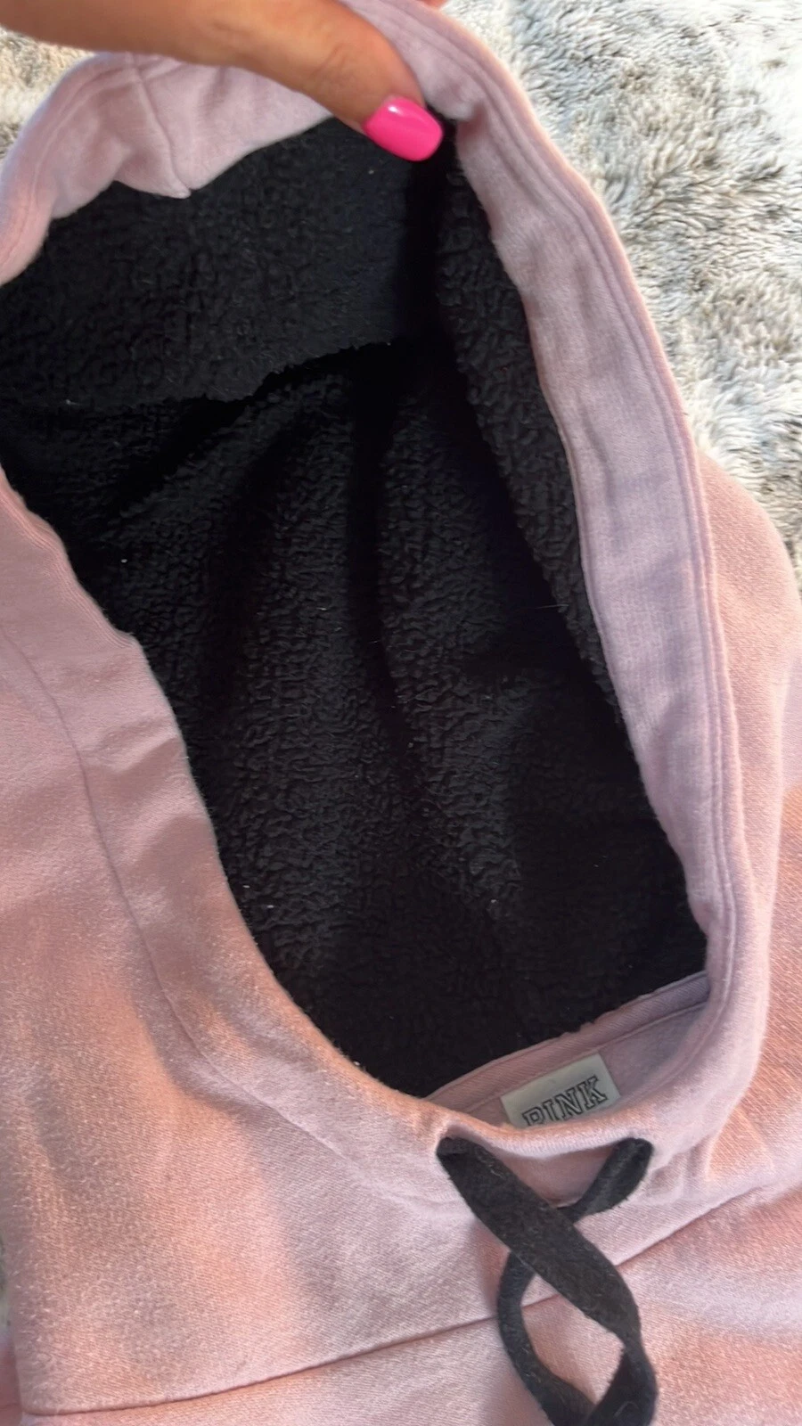 UNDERCOVER Felpa con cappuccio foderata sherpa rosa Victoria's Secret