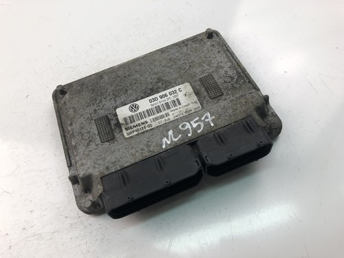 VW POLO 9N Motorsteuergerät ECU 03D906032C 2003 18047300