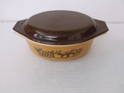 Vintage Pyrex 1 1/2 qt Oval Orchard Pattern Casserole Dish 043 w/ Lid 943 C2 - Picture 2 of 10