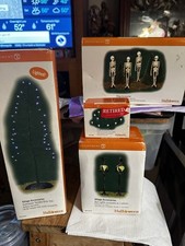 DEPT 56 HALLOWEEN VILLAGE ACCESSORIES 6 PIECE LOT SKULL STREET LAMPS ETC LOOK