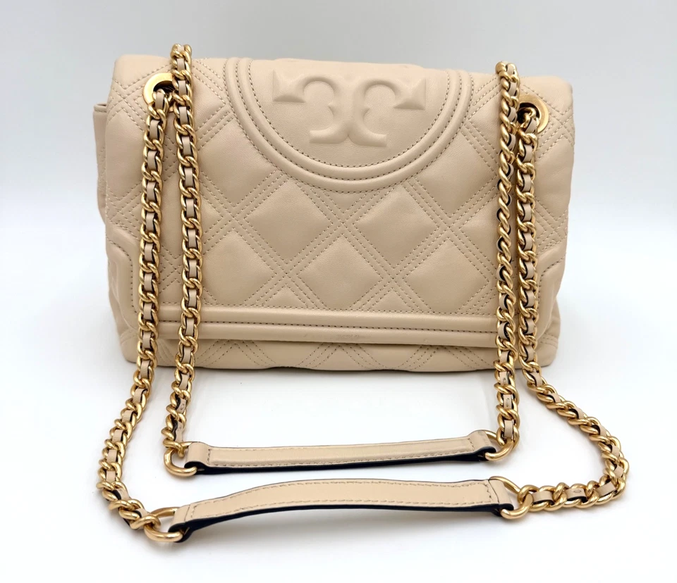 Bandolera/bolso de hombro convertible Fleming acolchado beige Tory Burch usado Foto 2 de 4