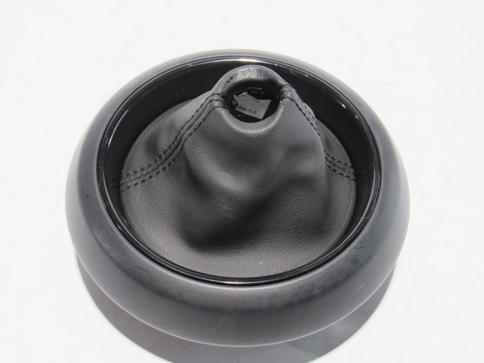 Mini Cooper Countryman S 2024 Selector de cambios Bota Cubierta 23-25; Foto 4 de 4