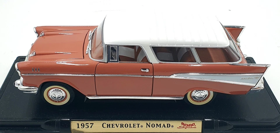 Road Signature 1/18 Scale Diecast 92088 - 1957 Chevrolet Nomad - Coral/White - Image 3 of 4
