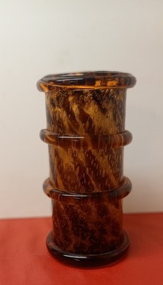 Massive Glasvase Farbe Bernstein Lufteinschlüsse Mid Century unsigniert Murano