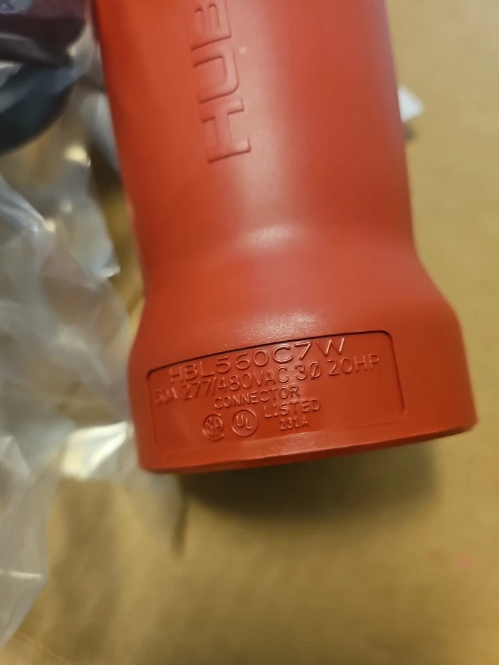 NEW in Box Hubbell HBL560C7W Connector - Image 2 of 2