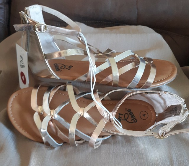 gold sandals size 4