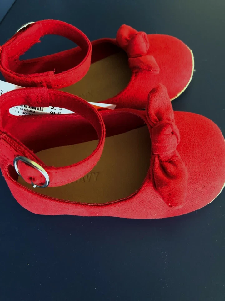 Niña Niño Pequeño Talla *6-12* Meses ANTIGUO AZUL MARINO Rojo Gamuza Zapatos Sandalias con Lazo Nuevo con Etiquetas Foto 2 de 3