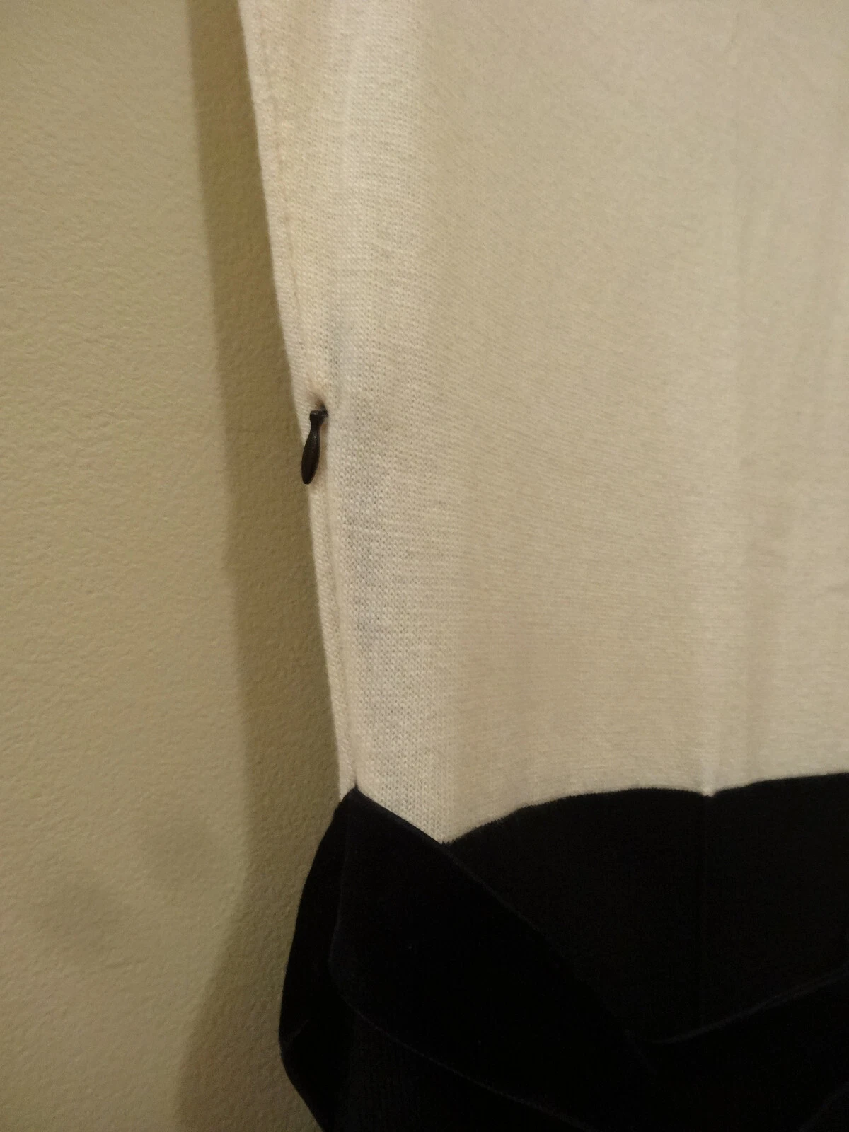 Abito in maglia manica corta con orlo in pizzo nero VALENTINO. Taglia S.