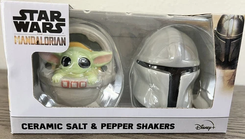 NEW Disney+ Star wars THE MANDALORIAN Salt & Pepper Shakers