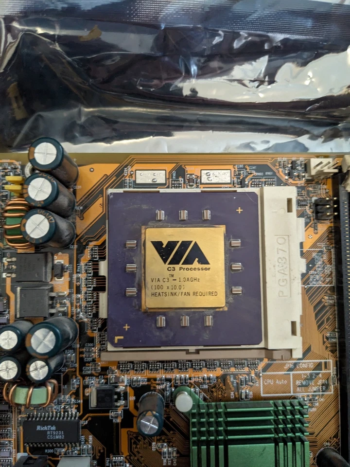 Retro motherboard lot x2 Socket 370 775 C3 AV14 AGP PCI ISA WIN98 DOS READ - Image 2 of 4