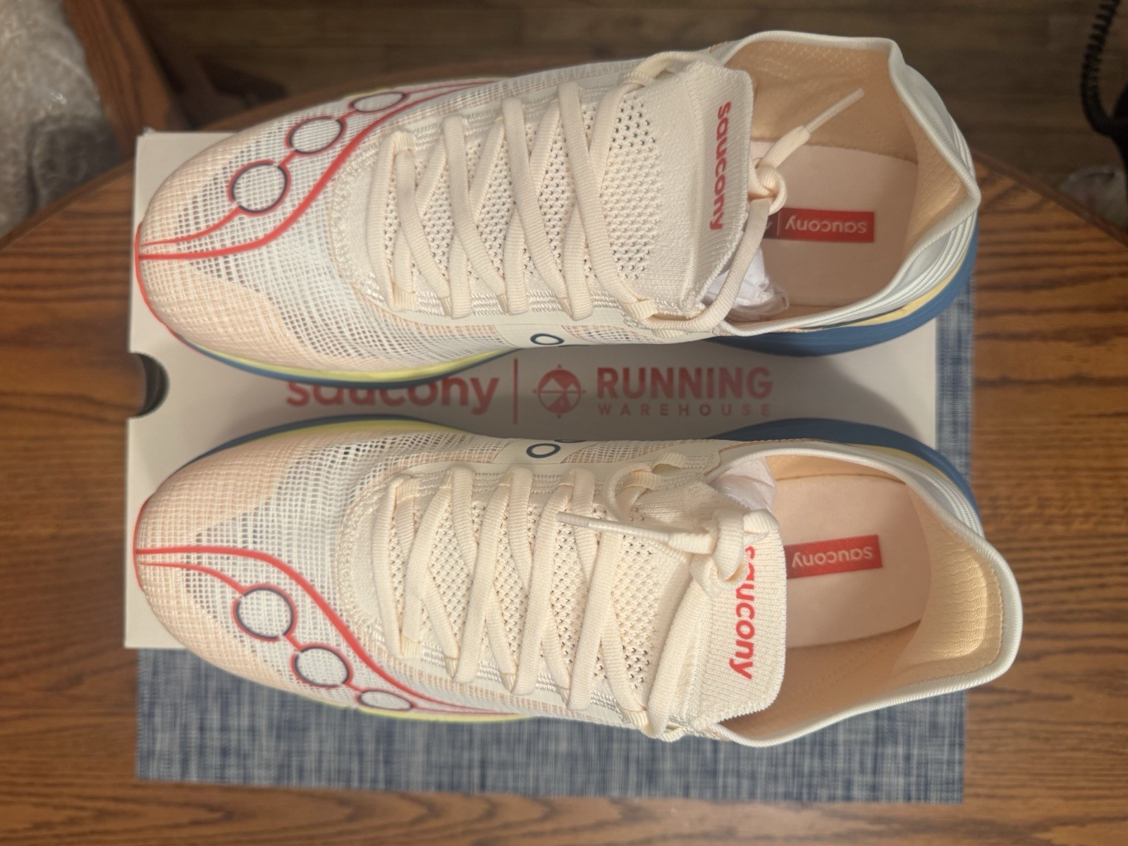 Saucony Endorphin Elite 2 Mens Size 10 image 2