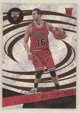 2016-17 Panini Revolution Rookies Paul Zipser #149 z0c