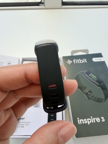 Fitbit Inspire 3 Health & Fitness Tracker - Black - Excellent Condition - Picture 10 of 14