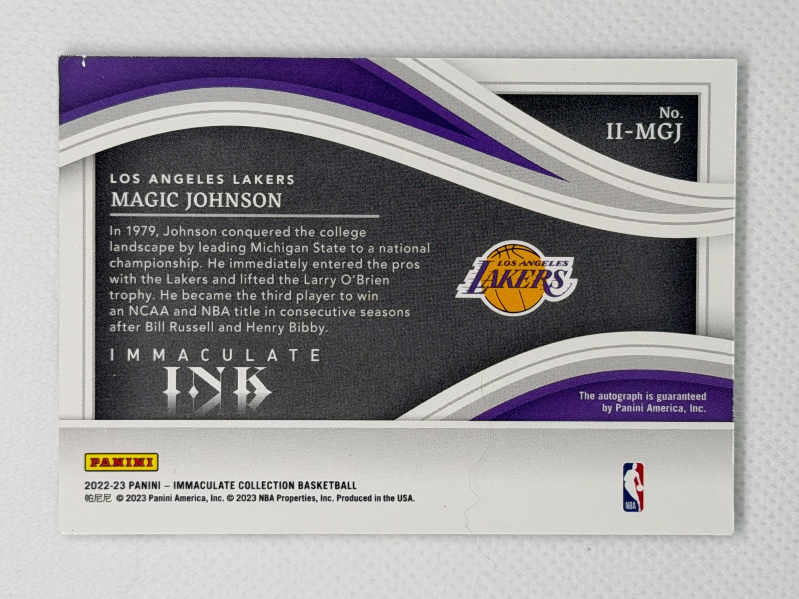 2022-23 Panini Immaculate Collection Magic Johnson #II-MGJ Ink Auto Lakers /75 view 2